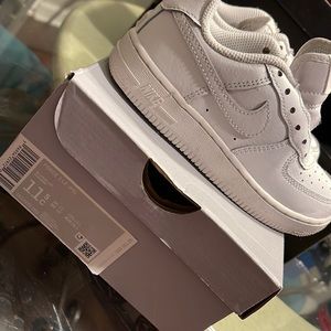 White AF1s great condition